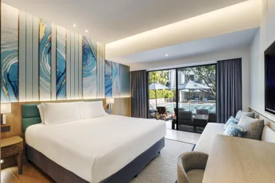 Deluxe-King-Zimmer am Pool — DoubleTree by Hilton Phuket Banthai Resort